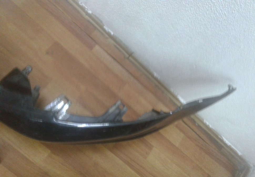 Бампер передний Volkswagen Polo седан рест Oem 6RU807221A (трещина) Бампер передний Volkswagen Polo седан рест Oem 6RU807221A (трещина)