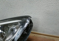 Фара правая ксенон Hyundai Santa Fe 3 рест 15- Oem 921022W600 (мал скол)