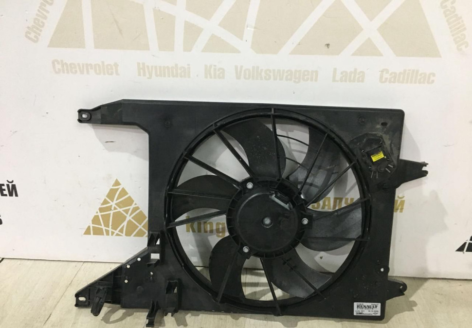 Вентилятор радиатора Renault Logan 1 OEM 214815057R