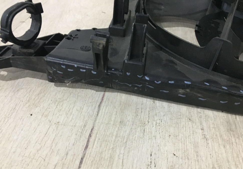 Вентилятор радиатора Renault Logan 1 OEM 214815057R Вентилятор радиатора Renault Logan 1 OEM 214815057R