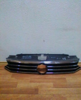 Решетка радиатора VW Passat B8 OEM 3G0853653