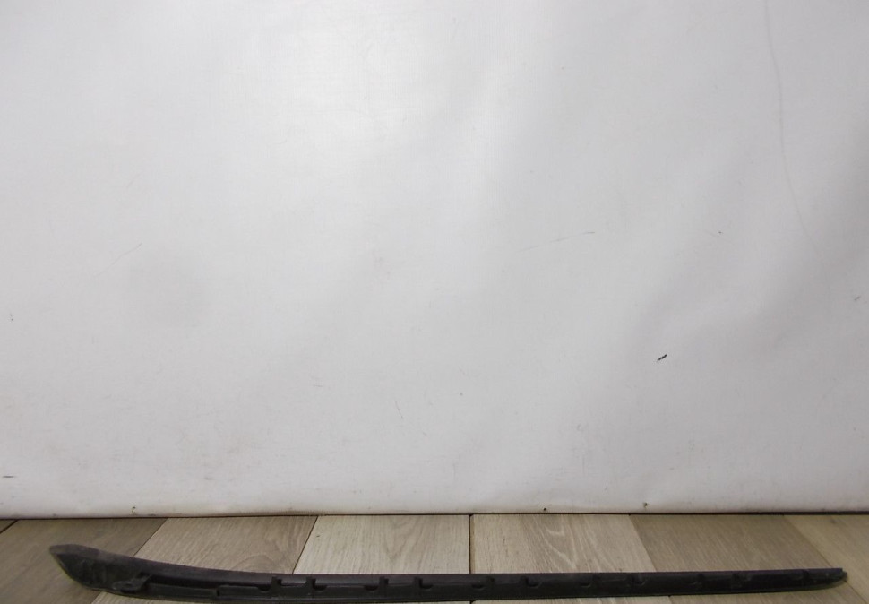 Молдинг лобового стекла правый бу BMW X1 F48 OEM 51317350610 Молдинг лобового стекла правый бу BMW X1 F48 OEM 51317350610