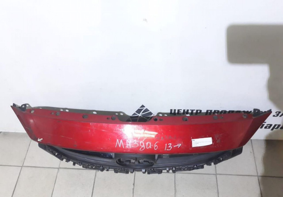 Решётка радиатора Mazda 6 oem  GHP950712 (скл-3)