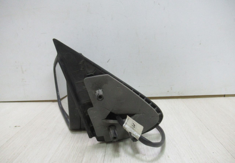 Зеркало левое Lada Vesta oem 8450030065 (6 конт.) (без крышки)