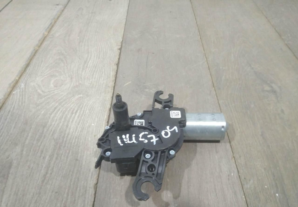 Моторчик стеклоочистителя задний бу Skoda Octavia A7 OEM 5E5955711B