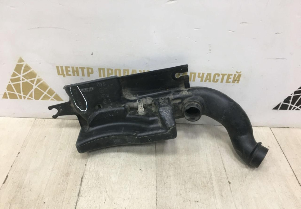 Воздухозаборник Kia Spectra OEM 0K2N31320X