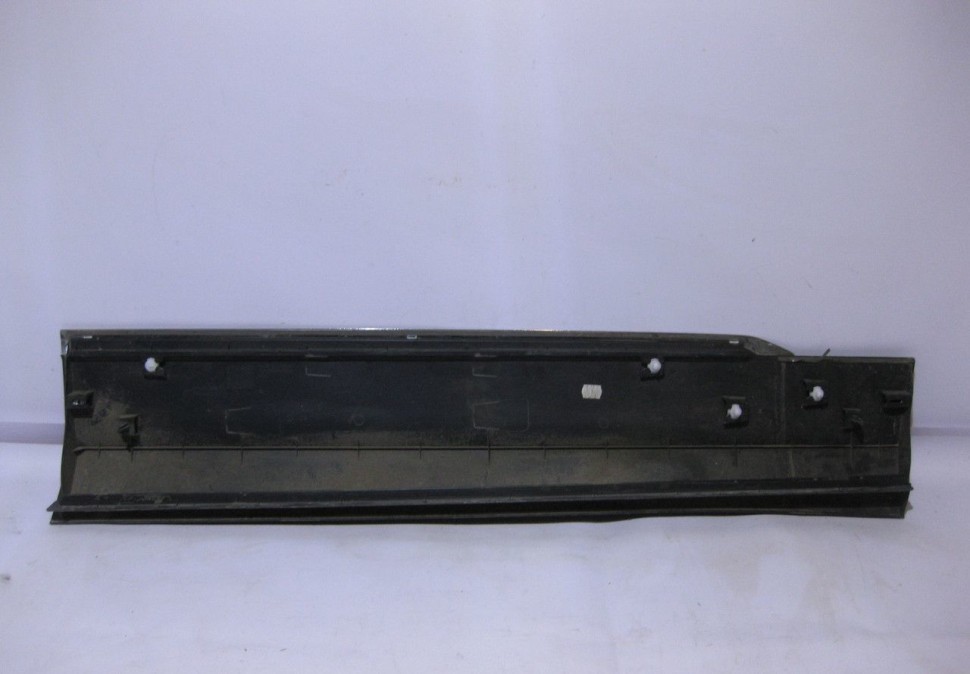 Молдинг двери передний левый Volkswagen Tiguan 2 oem 5na854939 (скл-3)