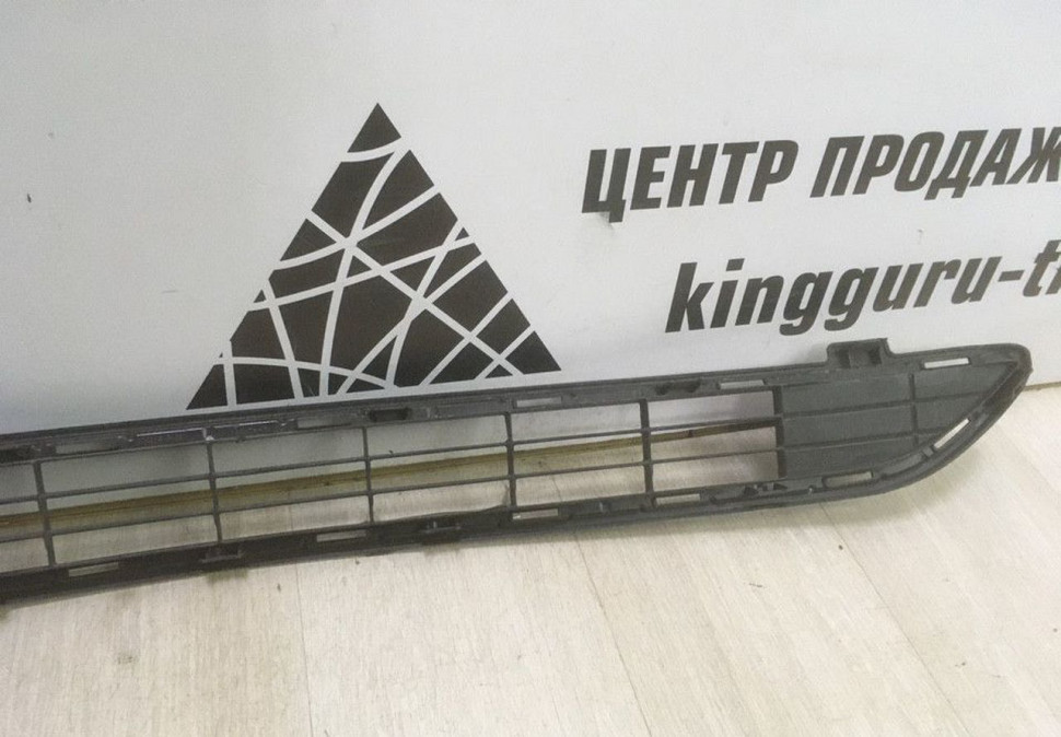 Решетка в бампер нижняя Toyota RAV4 CA40 рест oem 5311242100 (скл-3)