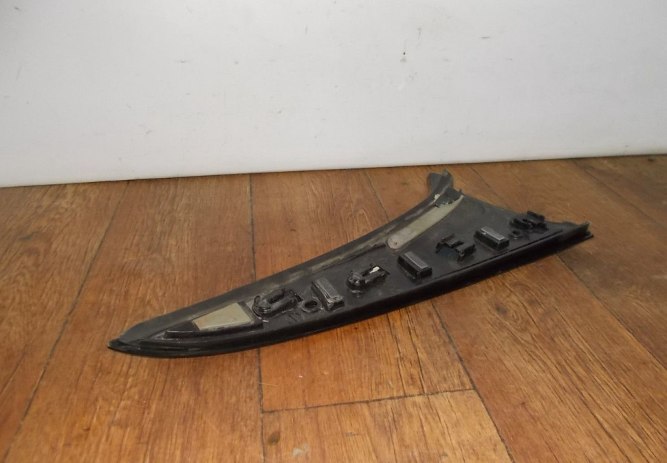 Накладка кузова задняя правая (плавник) бу BMW X5 F15 OEM 51627304606