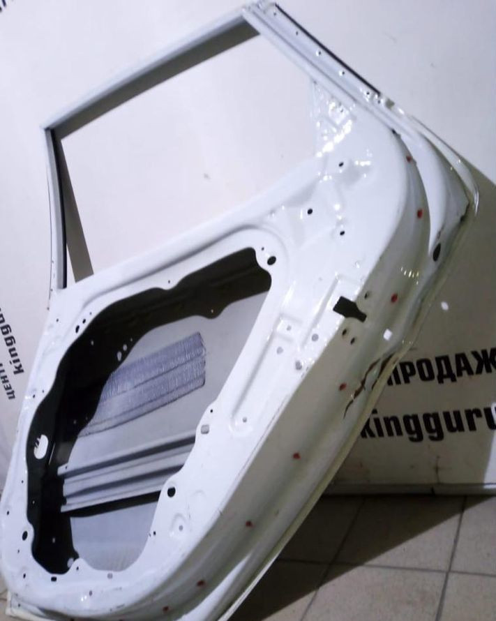 Дверь задняя правая Kia Ceed 2012-2018 oem 77004A2000  (скл-3)