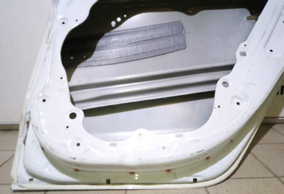 Дверь задняя правая Kia Ceed 2012-2018 oem 77004A2000  (скл-3)