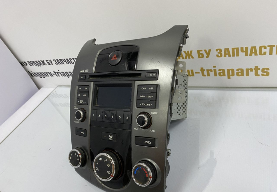 Блок управления кондиционера Kia Cerato 2009-2013 oem 972501M370 Блок управления кондиционера Kia Cerato 2009-2013 oem 972501M370