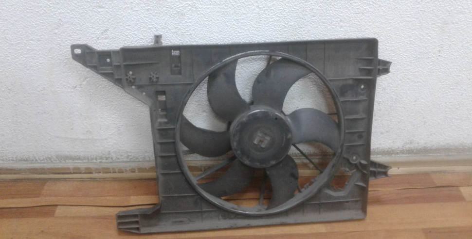 Вентилятор радиатора бу Renault Logan 1 OEM 214810679R Вентилятор радиатора бу Renault Logan 1 OEM 214810679R