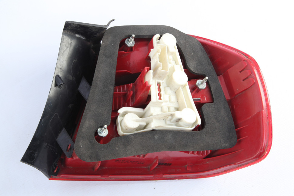 Фонарь внешний левый BMW 3 E90 до рест