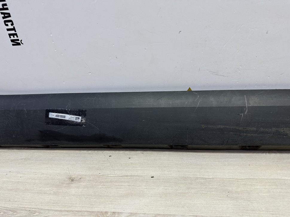 Порог правый бу Skoda Yeti OEM 5L0853856C