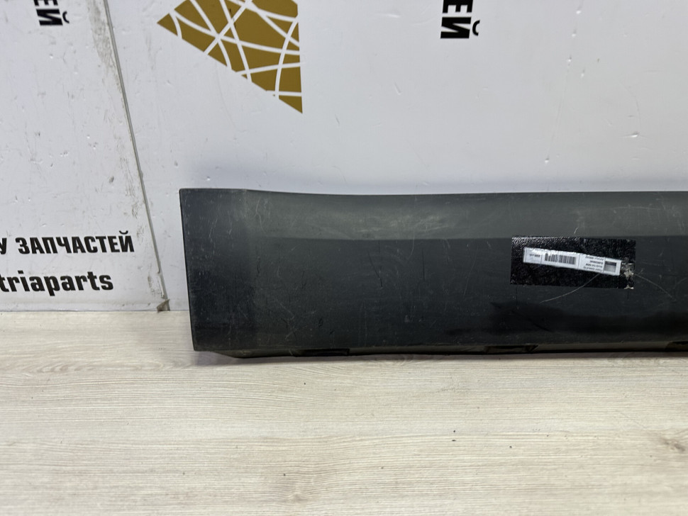 Порог правый бу Skoda Yeti OEM 5L0853856C