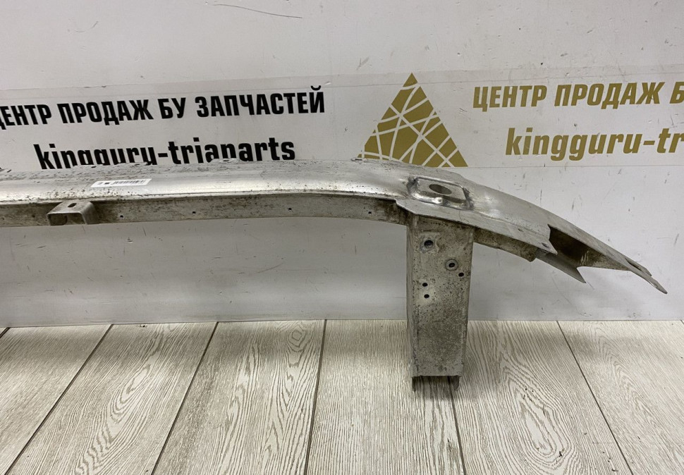 Усилитель переднего бампера BMW 7 G11 OEM 51117358796