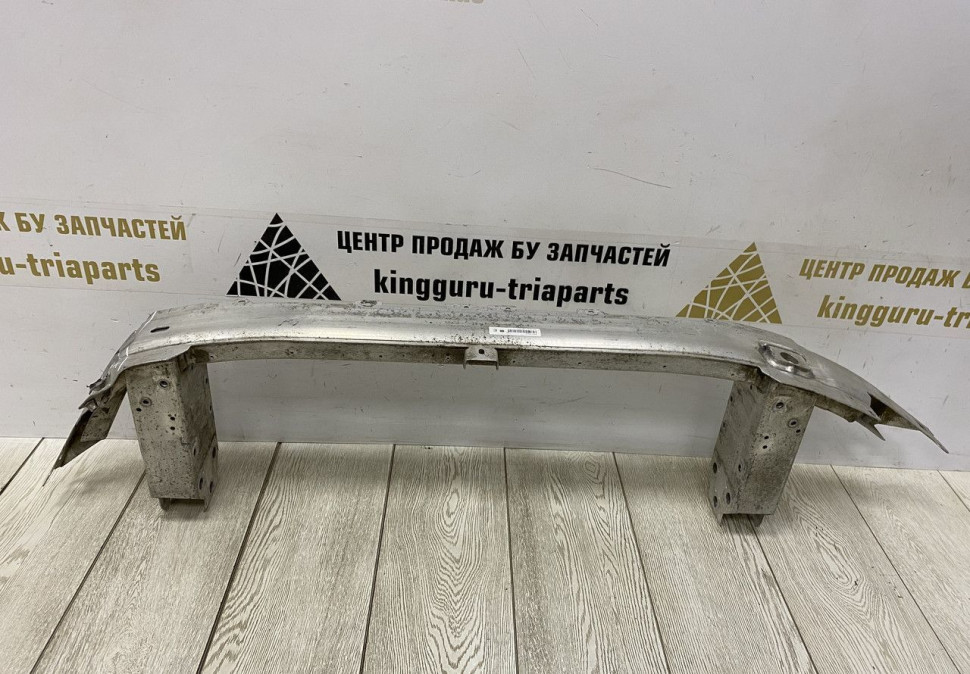 Усилитель переднего бампера BMW 7 G11 OEM 51117358796 Усилитель переднего бампера BMW 7 G11 OEM 51117358796