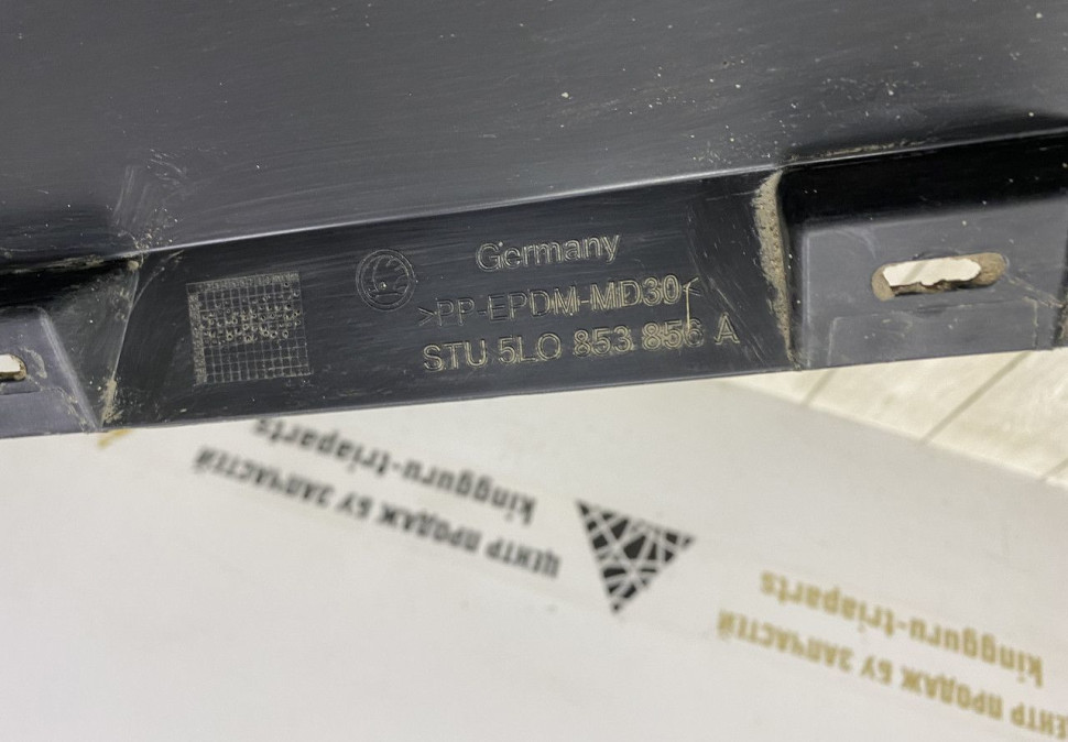 Порог правый Skoda Yeti OEM 5L0853856C