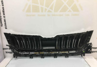 Решетка радиатора Skoda Kodiaq OEM 565853653A