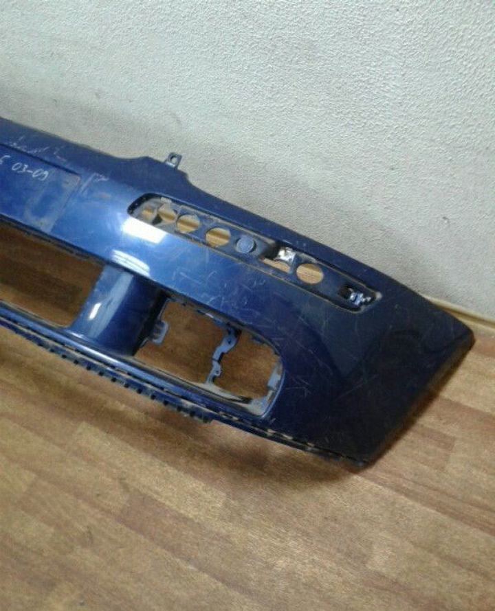 Бампер передний Volkswagen Golf 5 потертости Oem 1k0807221 (скл-3) Бампер передний Volkswagen Golf 5 потертости Oem 1k0807221 (скл-3)