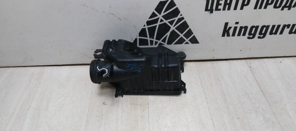 Крышка корпуса воздушного фильтра Hyundai Solaris 1 (2010-2017) oem 281121r000 Крышка корпуса воздушного фильтра Hyundai Solaris 1 (2010-2017) oem 281121r000