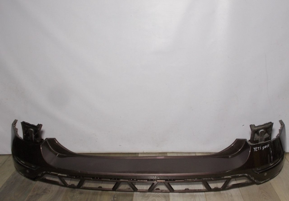 Бампер задний бу Skoda Yeti рестайлинг OEM 5L6807421B
