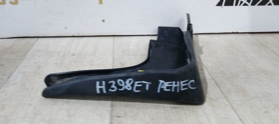 Брызговик задний левый Hyundai Santa Fe 4 2018> oem 86841S1000 Брызговик задний левый Hyundai Santa Fe 4 2018> oem 86841S1000