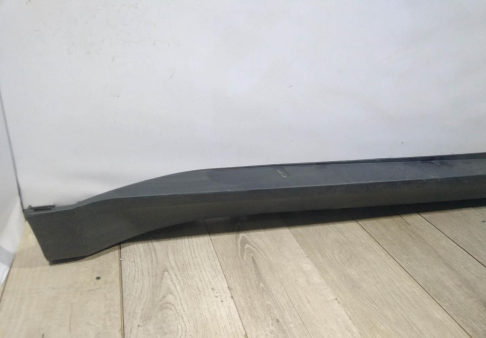 Порог правый бу BMW X6 E71 OEM 51777176234 Порог правый бу BMW X6 E71 OEM 51777176234