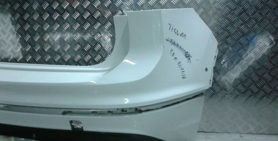 Бампер задний Volkswagen Tiguan 2 oem 5NR807421 Бампер задний Volkswagen Tiguan 2 oem 5NR807421