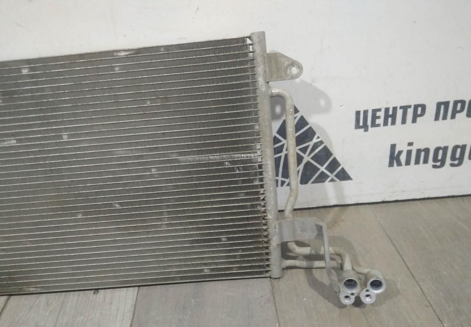 Радиатор кондиционера бу Skoda Rapid OEM 6R0820411T Радиатор кондиционера бу Skoda Rapid OEM 6R0820411T