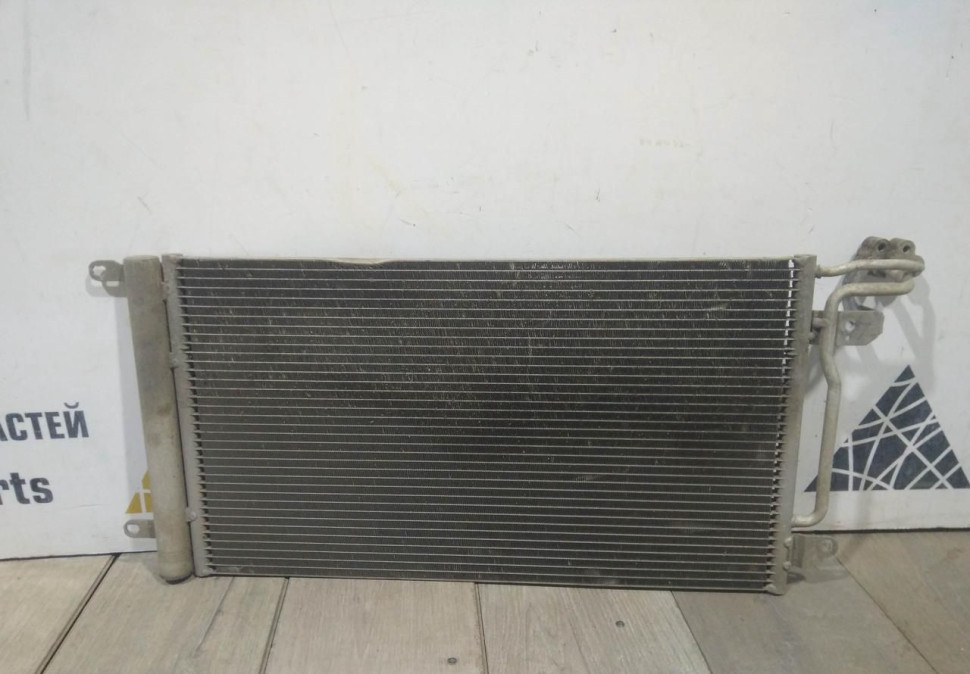 Радиатор кондиционера бу Skoda Rapid OEM 6R0820411T Радиатор кондиционера бу Skoda Rapid OEM 6R0820411T
