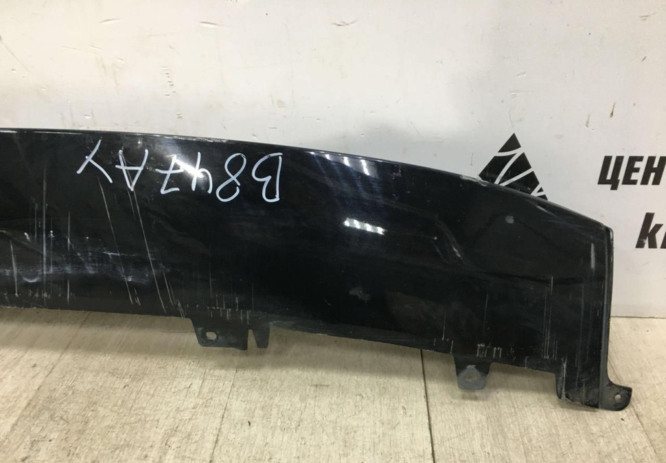 Накладка переднего бампера BMW 2 F44 M-Pack OEM 51118075968 Накладка переднего бампера BMW 2 F44 M-Pack OEM 51118075968