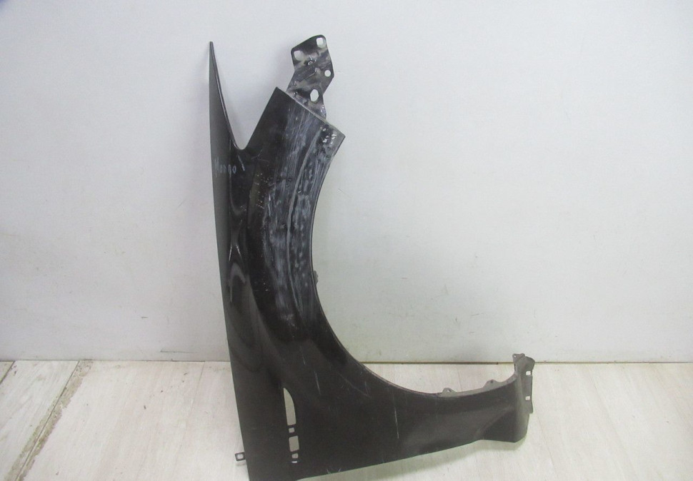 Крыло переднее правое Ford Mondeo 4 oem 1702313