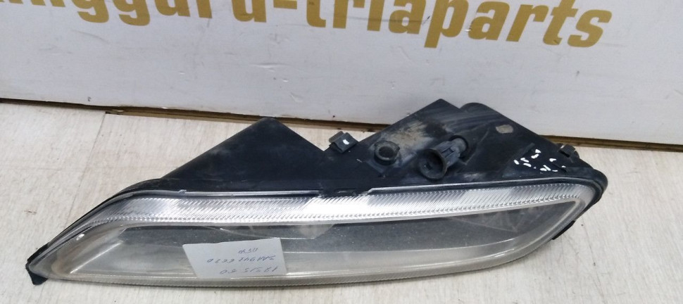 Противотуманная фара правая Volkswagen Passat B7 11-14 oem 3AA941662D Противотуманная фара правая Volkswagen Passat B7 11-14 oem 3AA941662D