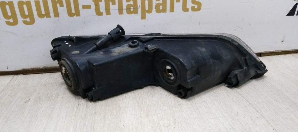 Противотуманная фара правая Volkswagen Passat B7 11-14 oem 3AA941662D Противотуманная фара правая Volkswagen Passat B7 11-14 oem 3AA941662D