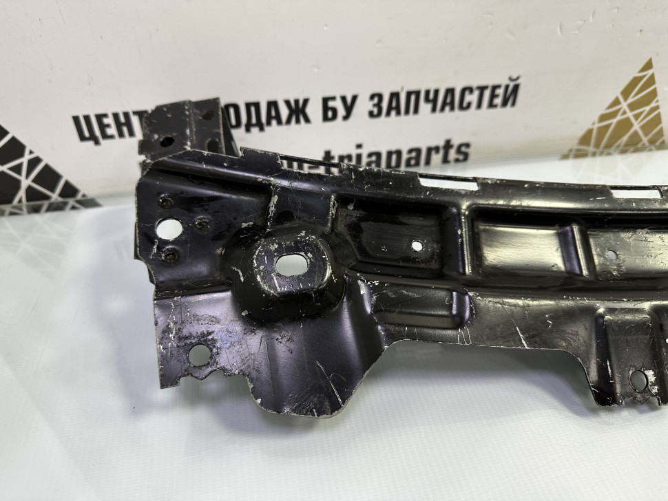 Накладка передней панели бу BMW X5 F15 OEM 41117382230 Накладка передней панели бу BMW X5 F15 OEM 41117382230