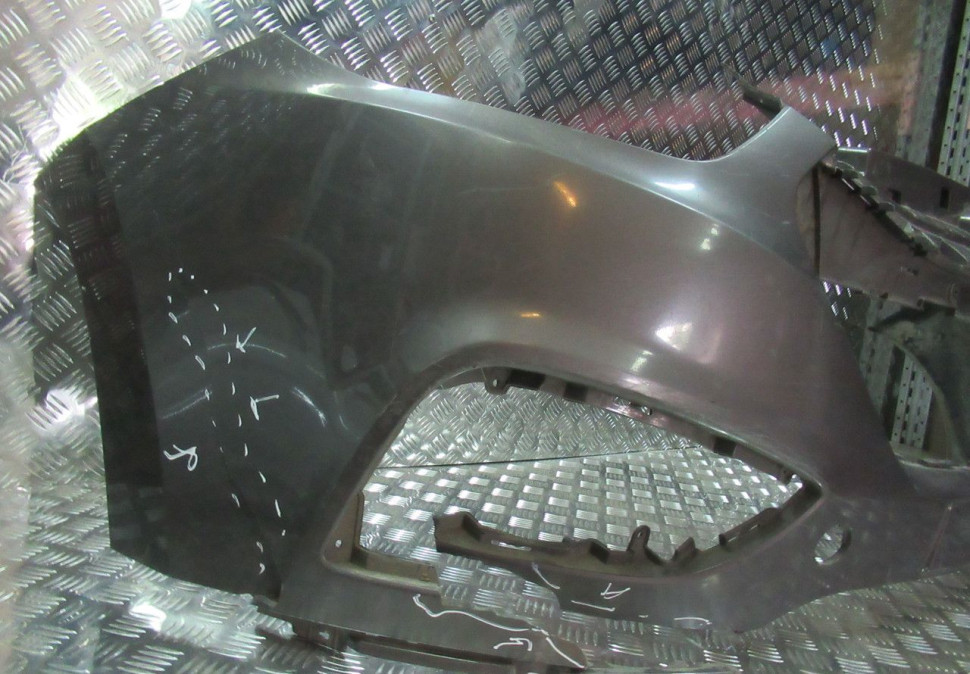 Бампер передний Hyundai IX35 (10>) oem 865112Y000 (трещины) (скл-3)