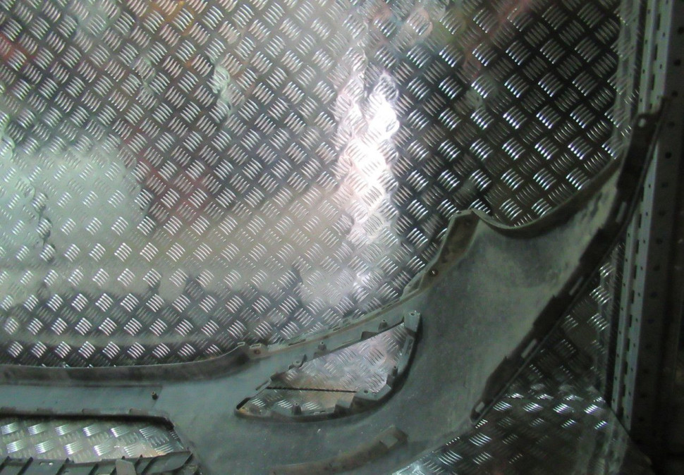 Бампер передний Hyundai IX35 (10>) oem 865112Y000 (трещины) (скл-3)