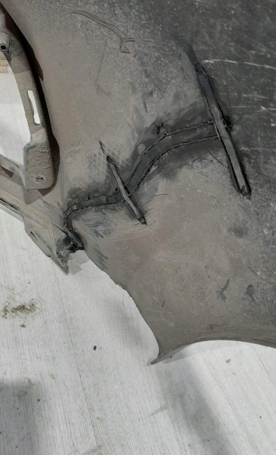 Бампер передний Hyundai IX35 (10>) oem 865112Y000 (трещины) (скл-3)