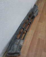 Решетка переднего бампера Hyundai Solaris рест oem 865614L500 (слом. 1 крепл.)