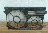 Диффузор вентилятора Volkswagen Tiguan (07-16) oem 1K0121207T (трещ.)
