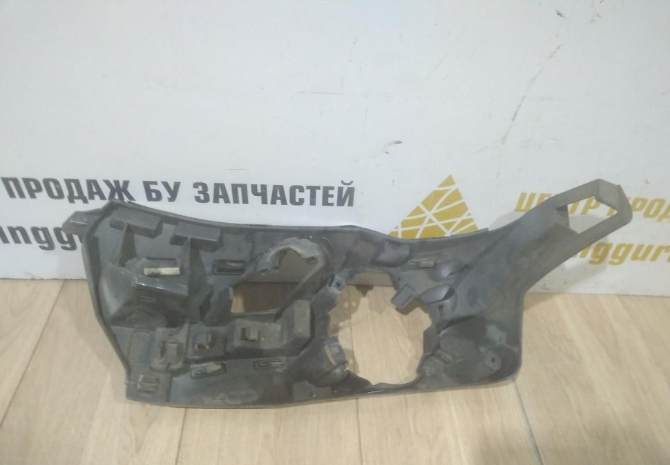 Кронштейн противотуманной фары правый бу BMW X3 F25 M-Pack рестайлинг OEM 51118056986