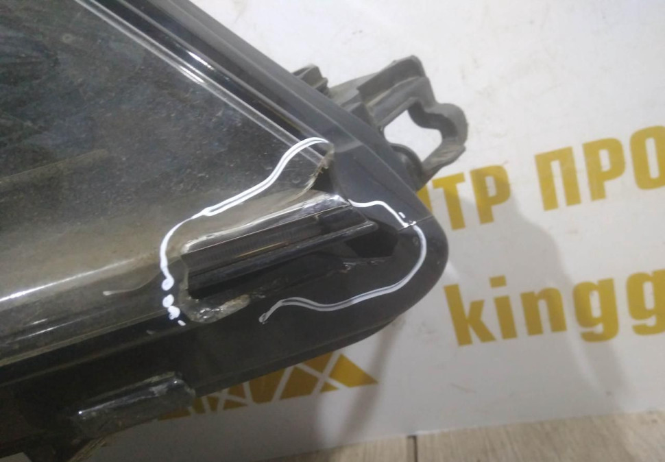 Фара ЛЭД LED правая бу Skoda Kodiaq OEM 566941016F