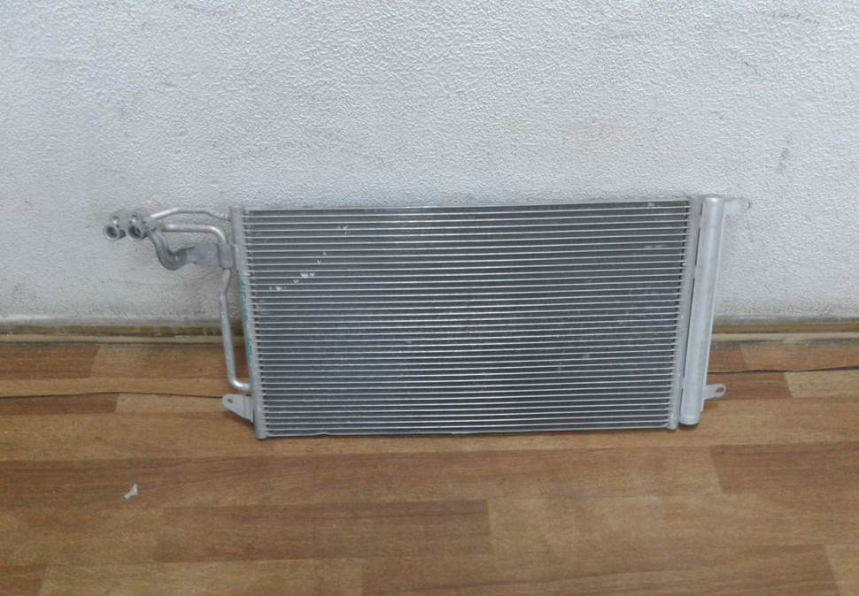 Радиатор кондиционера Skoda Rapid 1 oem 6c0816411B