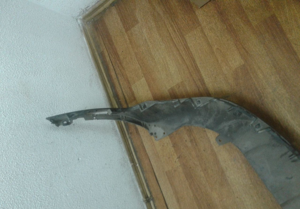 Спойлер заднего бампера Kia Sportage 4 oem 86612F1000 (скл-3)