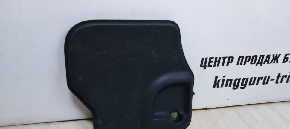 Накладка двери багажника левая Lada Largus oem 8200490253 (скл-3)