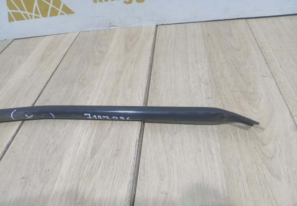 Стойка панели правая бу BMW 5 F10 OEM 7187096 Стойка панели правая бу BMW 5 F10 OEM 7187096
