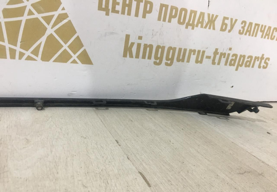 Накладка на решетку радиатора Hyundai Santa Fe 3 2012-2016 oem 863552W000 Накладка на решетку радиатора Hyundai Santa Fe 3 2012-2016 oem 863552W000