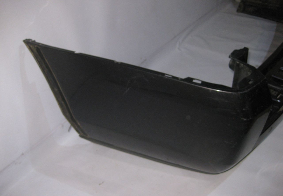 Бампер задний Cadillac Escalade 4 102525826 (скл-3) Бампер задний Cadillac Escalade 4 102525826 (скл-3)